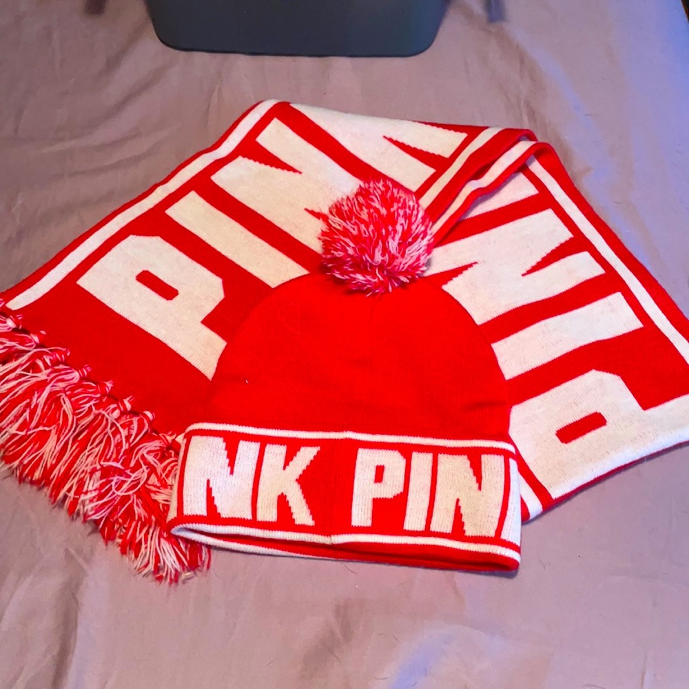 “Pink” red and white binne and scarf set